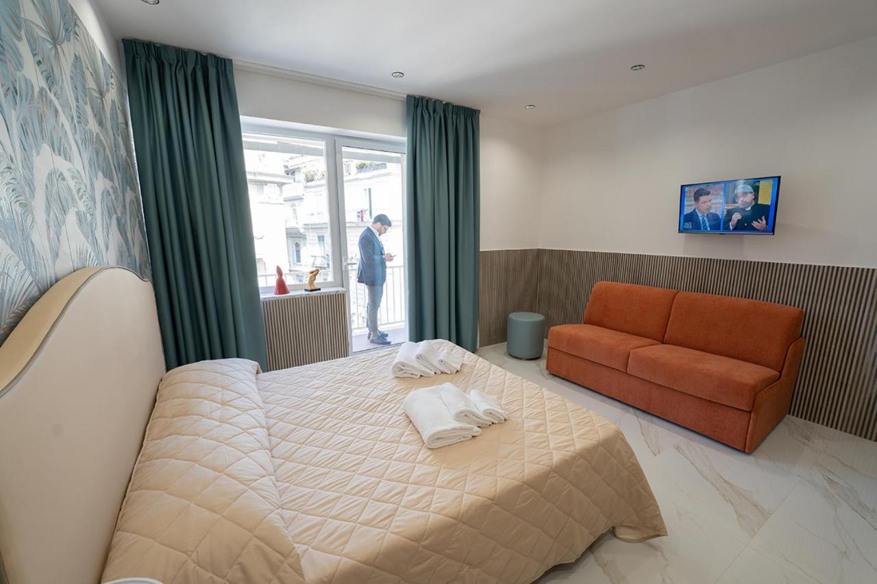 Greros H. Rooms Napoli Centro By Clapa Group Dislocated Hospitality מראה חיצוני תמונה